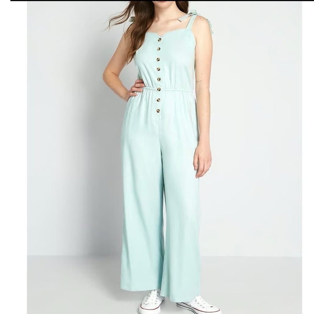 Modcloth Every Waking Momentum Jumpsuit Blue Linen Blend Wide Leg Size‎ Small